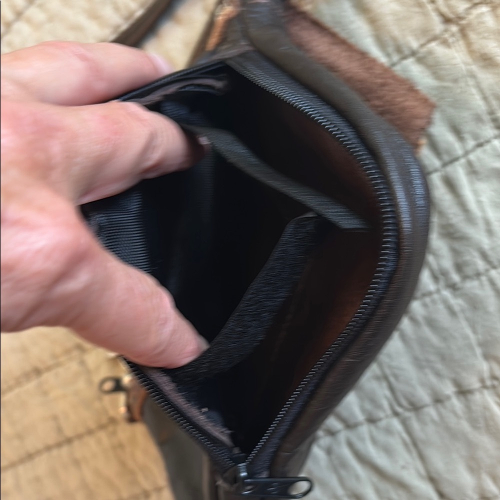 Brown Leather Crossbody Bag with Turquoise Accent - Picture 6 of 7